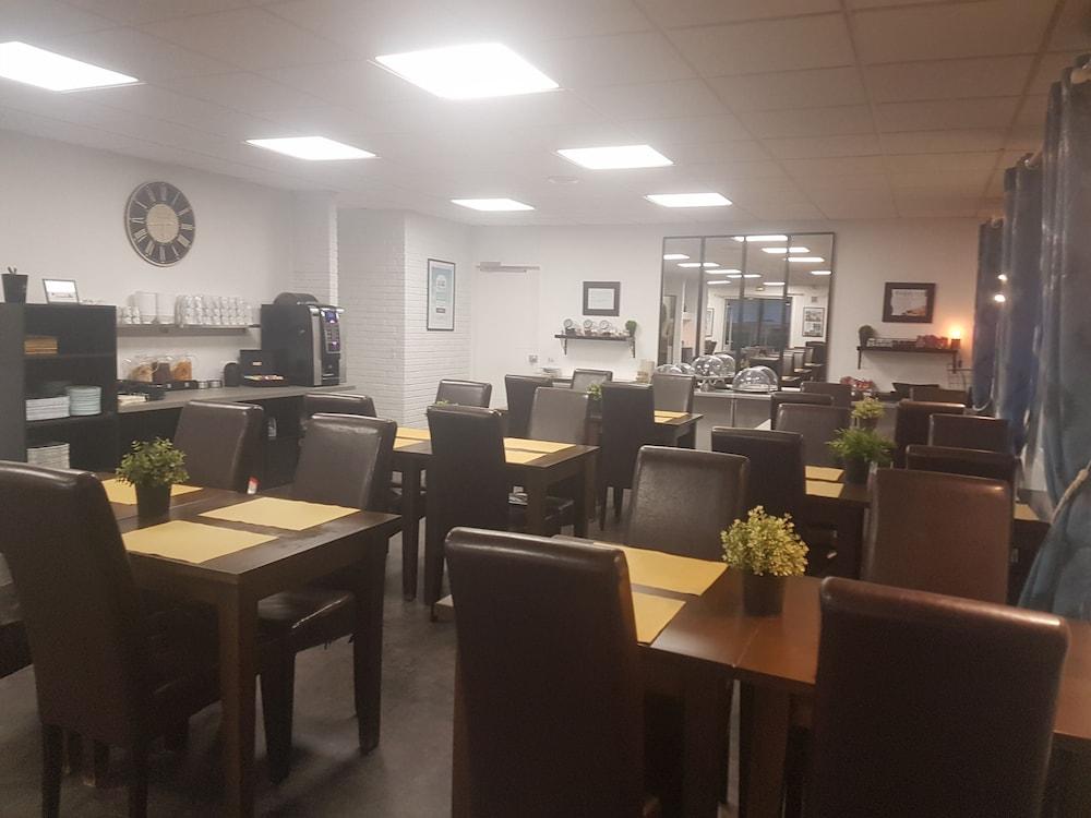 Kyriad Épernay Kültér fotó